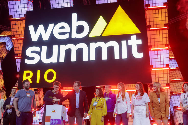 Web Summit falha na organização, mas brilha entre empresas - 04/05/2023 -  Tec - Folha