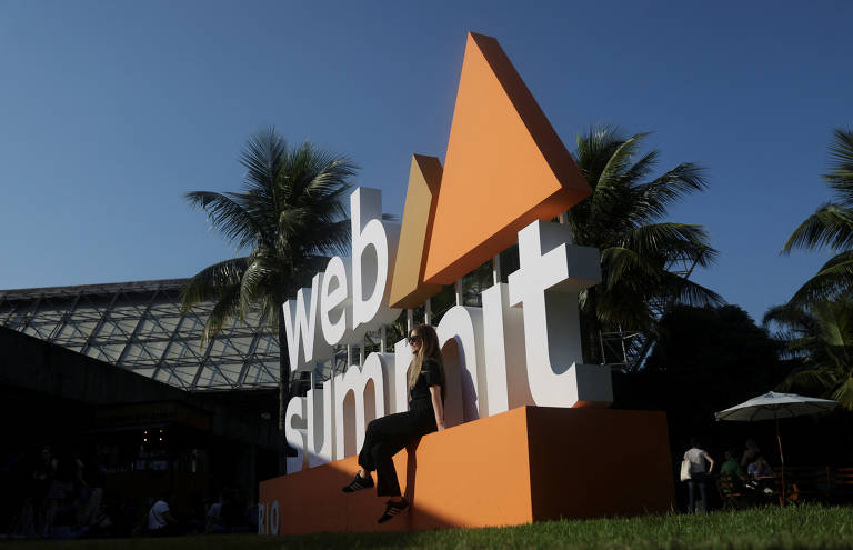 Veja fotos da feira de tecnologia Web Summit Rio