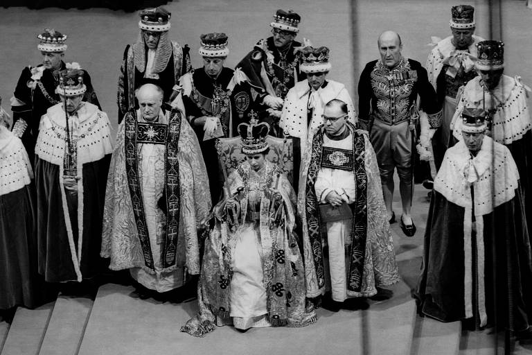 Conheça as coroações mais marcantes da história do Reino Unido