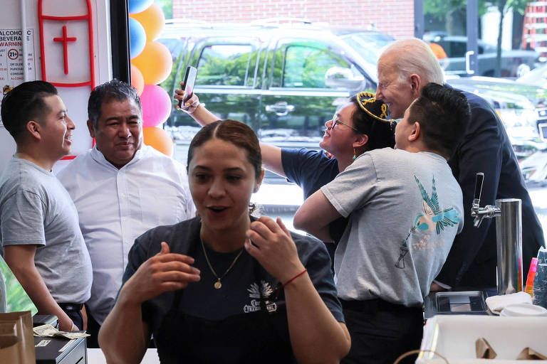 Biden escolhe latinas para chefiar campanha à reeleição e busca voto hispânico