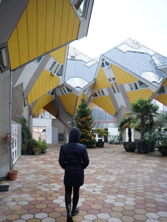 As casas cubo no centro de Rotterdam (Países Baixos)