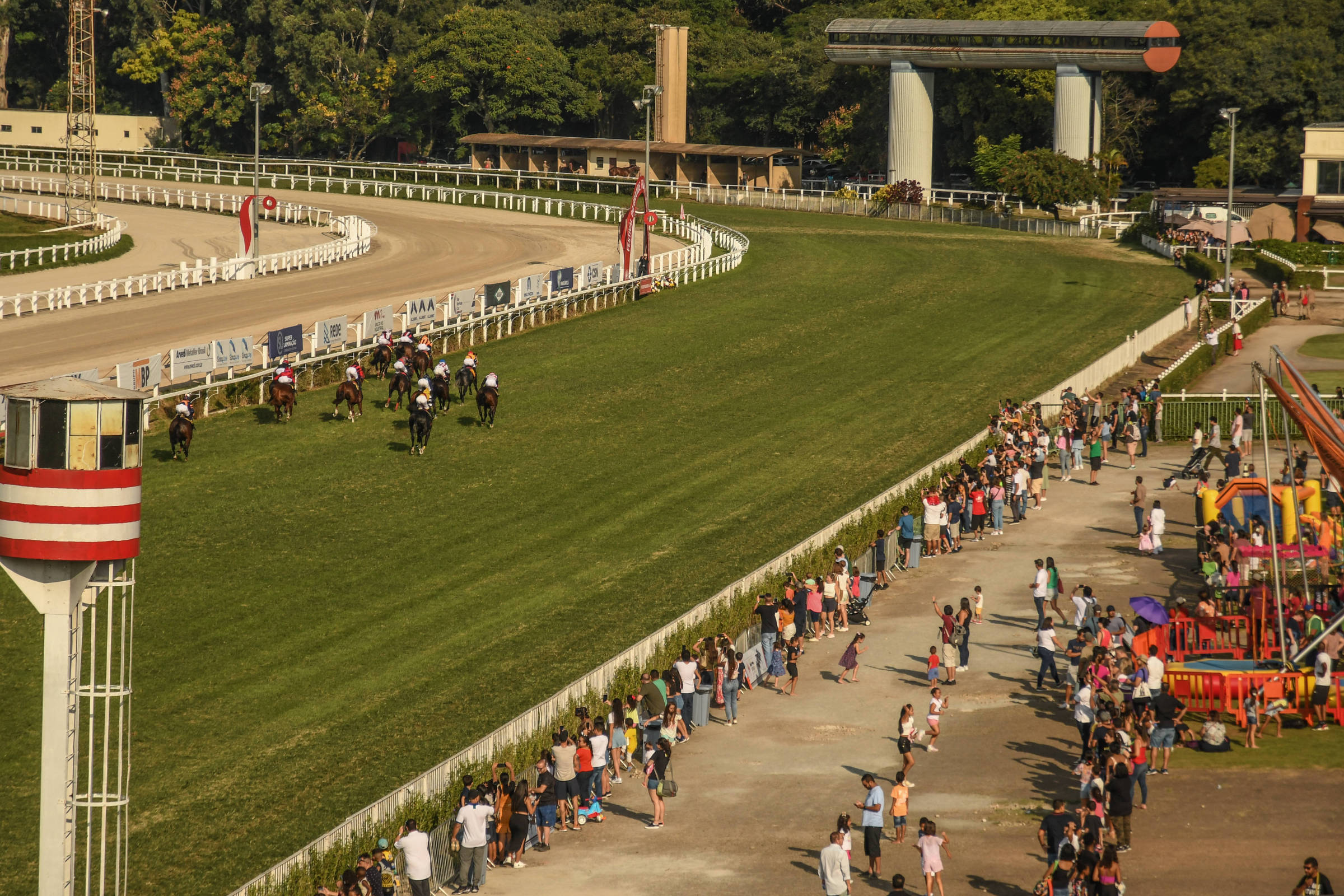 Jockey Club Brasileiro auxiliará profissionais da área do turfe