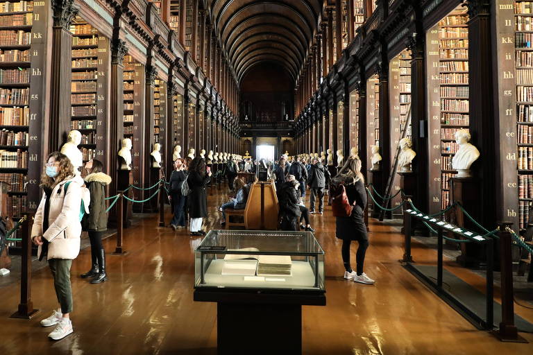 Universidade da Irlanda muda nome de biblioteca que homenageava filósofo escravocrata