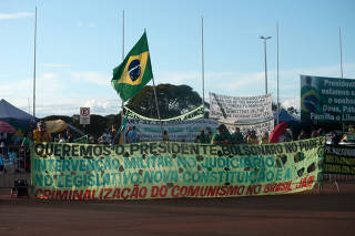 Acampamento em frente ao QG do Exército em Brasília