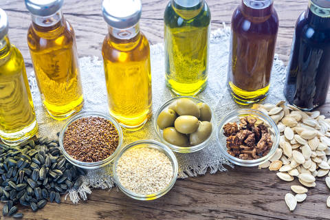 Bottles with different kinds of vegetable oil