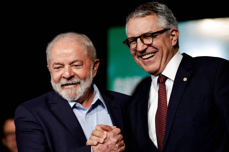 O presidente Lula e o ministro Alexandre Padilha, coordenador político do governo