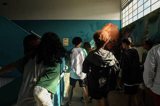 Alunos durante o recreio na escola estadual Primo Bitti, em Aracruz (ES)