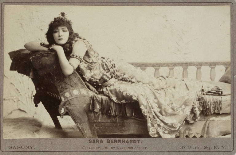 Veja imagens de Sarah Bernhardt