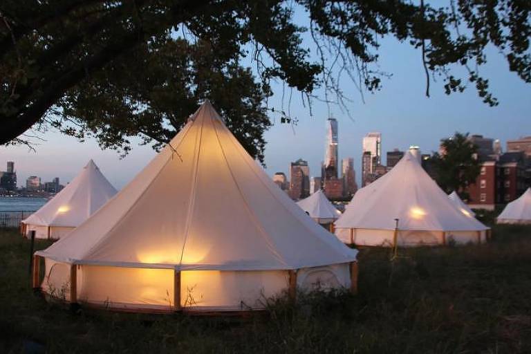 Visitantes agora podem acampar em Governors Island com vista para Estátua da Liberdade e para arranha-céus de Manhattan
