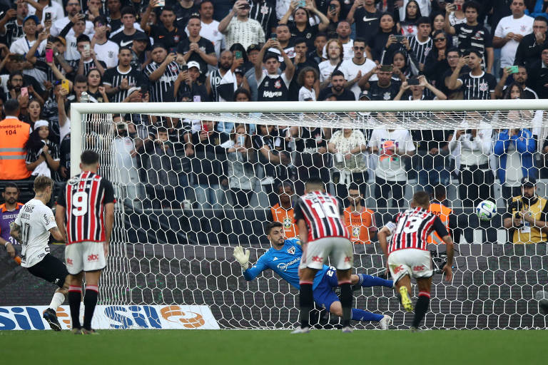 Roger Guedes marcou o gol de empate do Corinthians