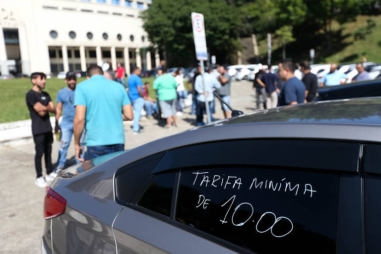 Motoristas da Uber e 99 fazem paralisação em São Paulo