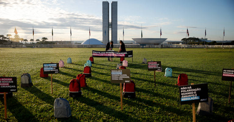 Manifestações a favor e contra o PL das Fake News em 2023