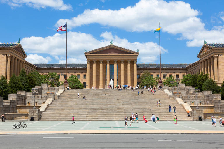 Entrada do Philadelphia Art Museum, com as escadarias que se ficaram famosas pelo o filme 'Rocky'