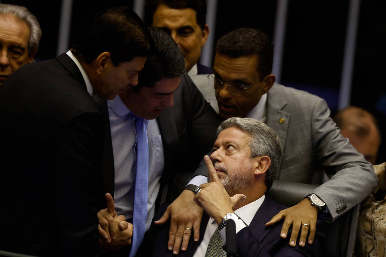 Montes de CPIs, guerrilhas políticas e o Congresso que quer dobrar Lula