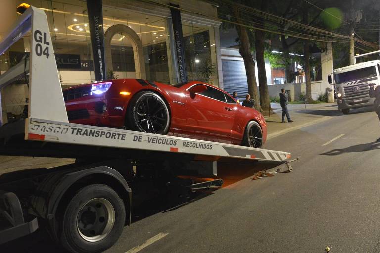 PM apreende 119 carros em ação contra rachas organizados por influenciadores em SP