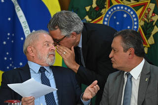 Lula lanza una plataforma para reanudar miles de obras paradas en Brasil