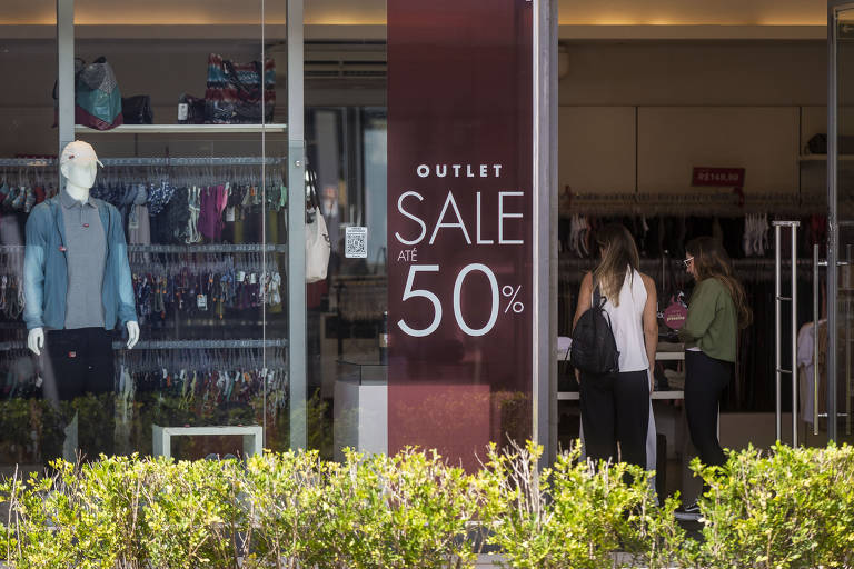 Brás Outlet traz roupas femininas de inverno com preços até 50