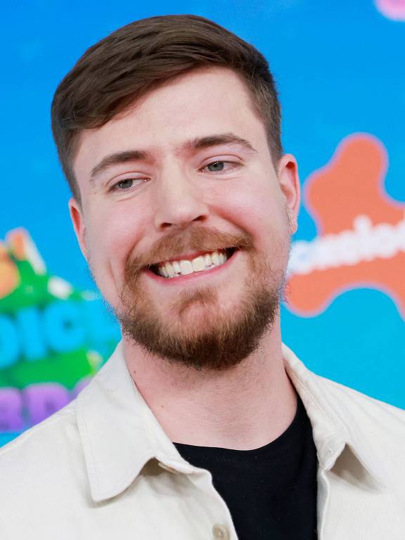 A personalidade do YouTube dos EUA, Jimmy Donaldson, mais conhecido como MrBeast, chega para o 36º Annual Nickelodeon Kids 'Choice Awards no Microsoft Theatre em Los Angeles, Califórnia