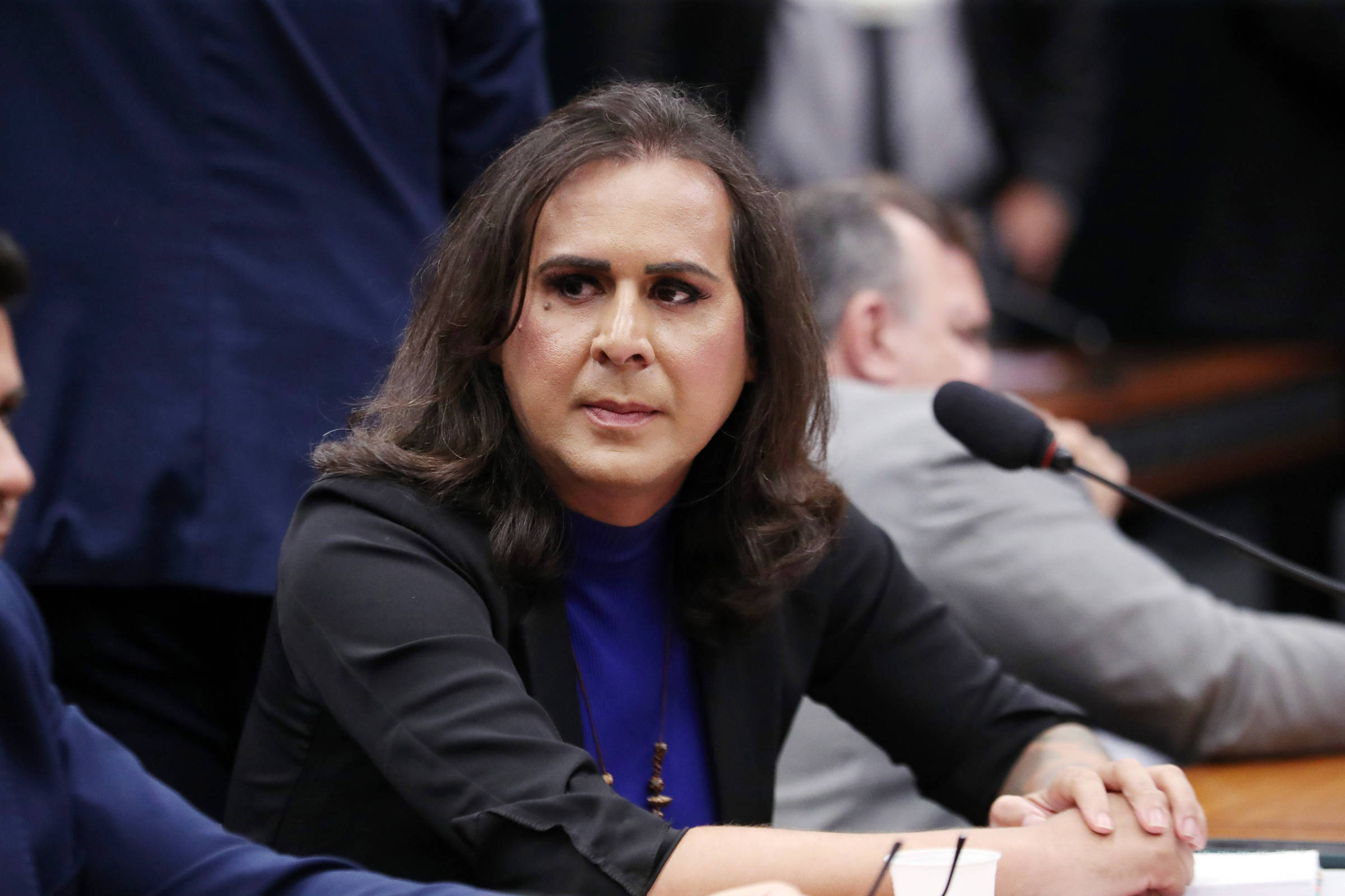 Deputados estaduais fazem 'protocolaço' por direitos de pessoas LGBT+ idosas