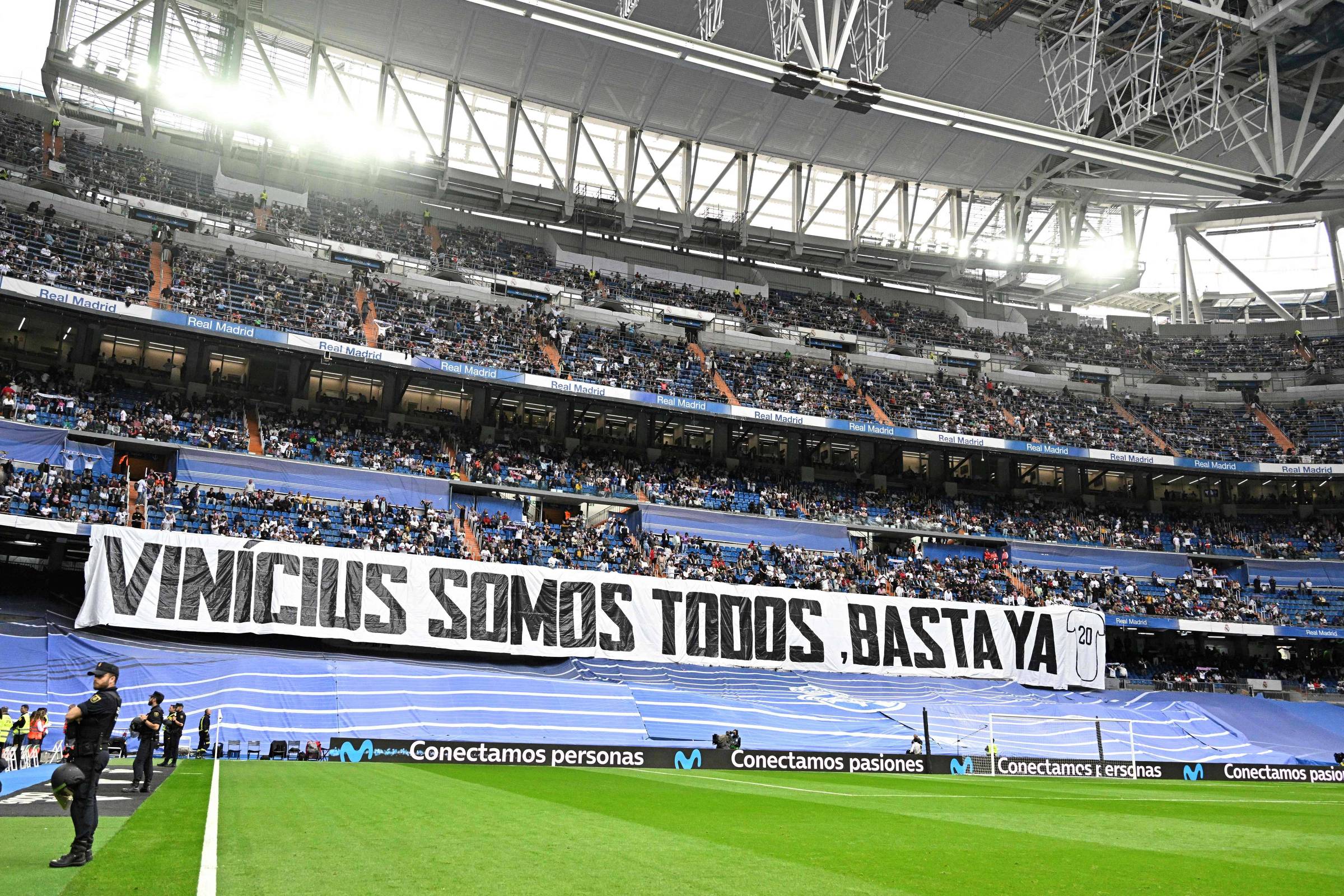 Applause and banners in support of Vini Jr.  Real’s game is scheduled – 05/24/2023 – Sport