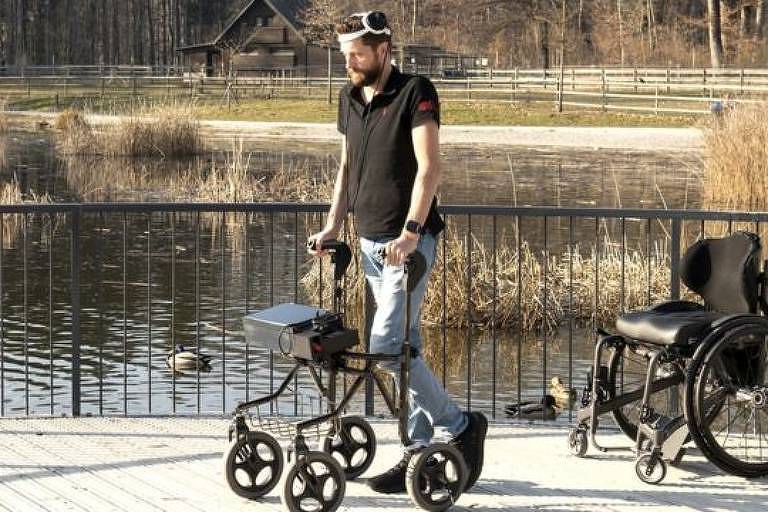 Paraplegic man walks again with brain implants – 05/25/2023 – Equilibrium