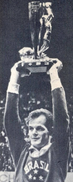 Wlamir Marques, do Brasil, bicampeão mundial de basquete em 1963