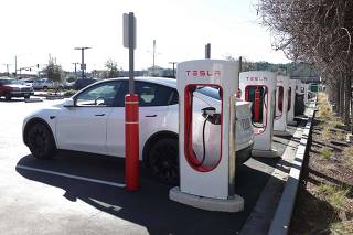 Tesla Will Open Up Its Chargers To Other Brands, In Order To Receive Federal Subsidies