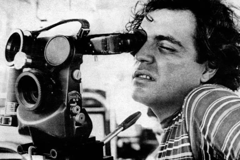 Morre Carlos Alberto Prates Correia, cineasta de 'Cabaret Mineiro', aos 82 anos