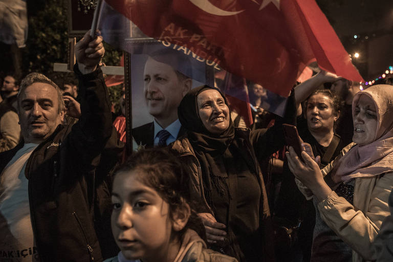 Lula parabeniza Erdogan por vitória na Turquia e fala em parceria pela paz