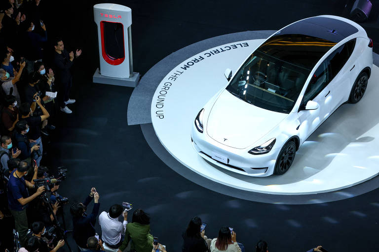 Como carro da Tesla se tornou o mais vendido do mundo