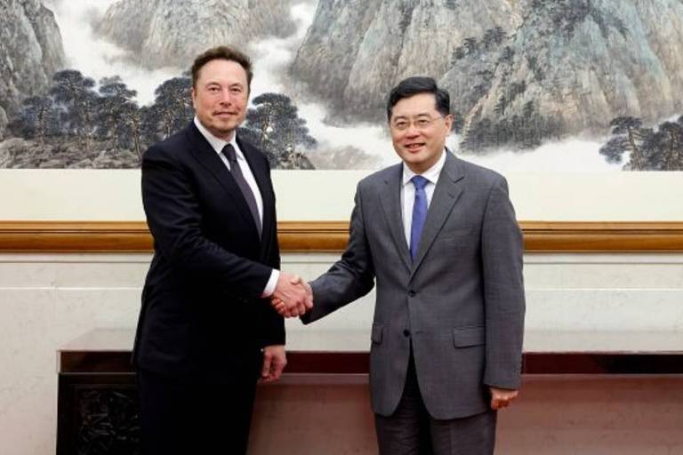 Em Pequim, Elon Musk diz ser contra se 'dissociar' da China