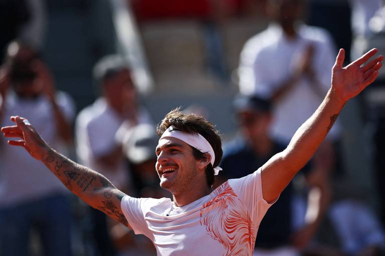 Thiago Wild surpreende e derrota número dois do mundo em Roland Garros