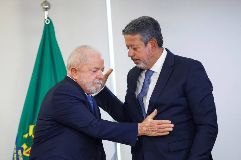 Lula e Lira durante um encontro no começo do ano no Palácio do Planalto