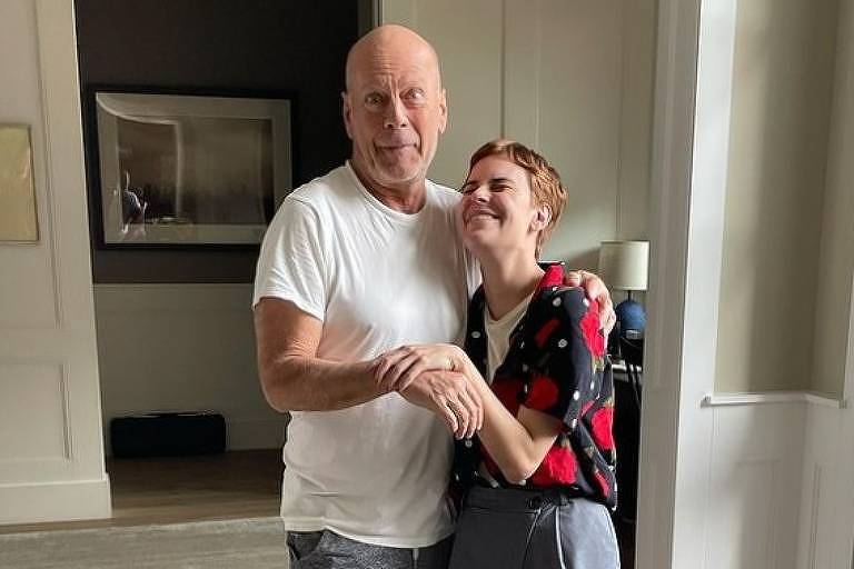 Filha de Bruce Willis atualiza estado de saúde do ator após diagnóstico de demência frontotemporal