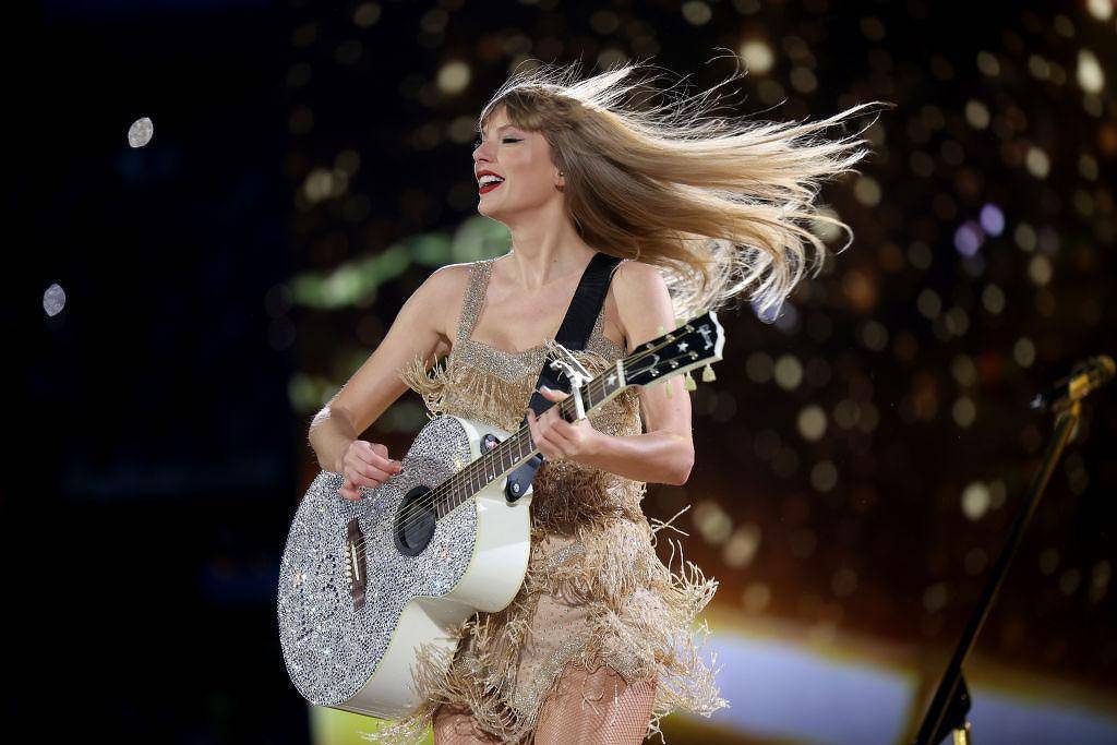 Taylor Swift, eu fui! Fãs lembram show e perrengue em 2012 - 25/06/2023 -  Celebridades - F5