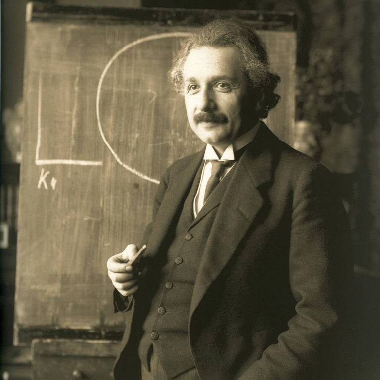 'A gravidade é a primeira coisa em que não pensamos', segundo Einstein