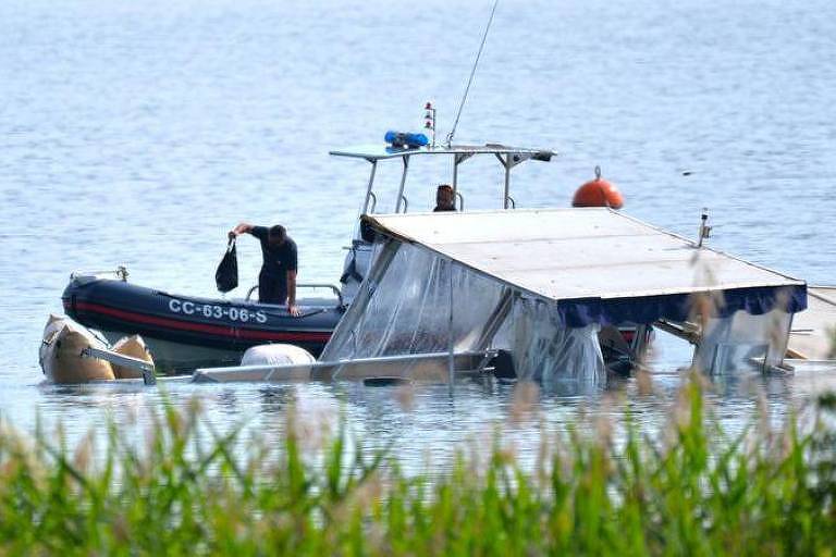 Barco naufragado