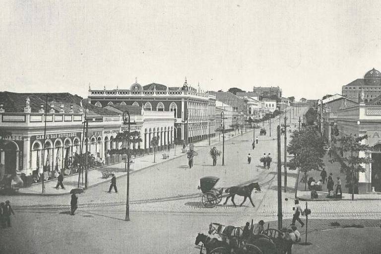 Avenida Eduardo Ribeiro, no Centro de Manaus, em 1902