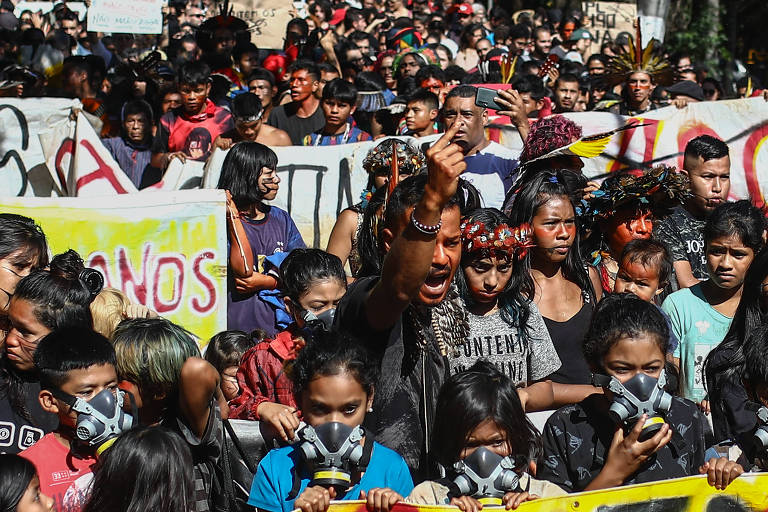  Após acordo com a Polícia Militar, indígenas desistem de protesto em rodovia e seguem para o pico do Jaraguá