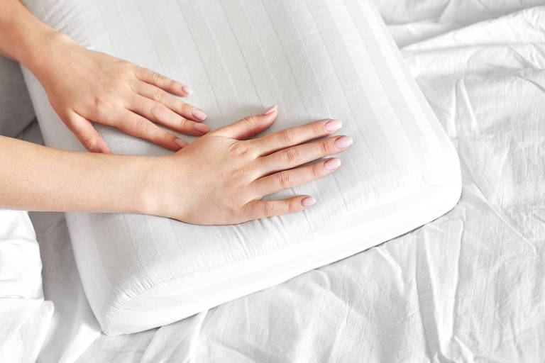 Como escolher o travesseiro ideal para melhores noites de sono