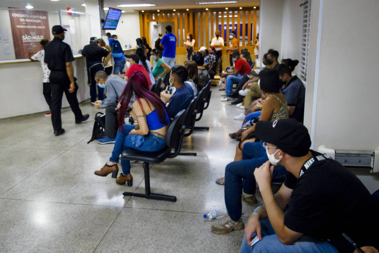 Espera no pronto-atendimento do hospital do Mandaqui, na zona norte de São Paulo
