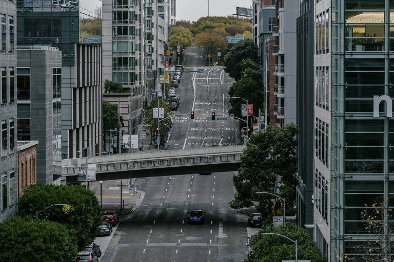 First Street no centro de San Francisco, Califórnia