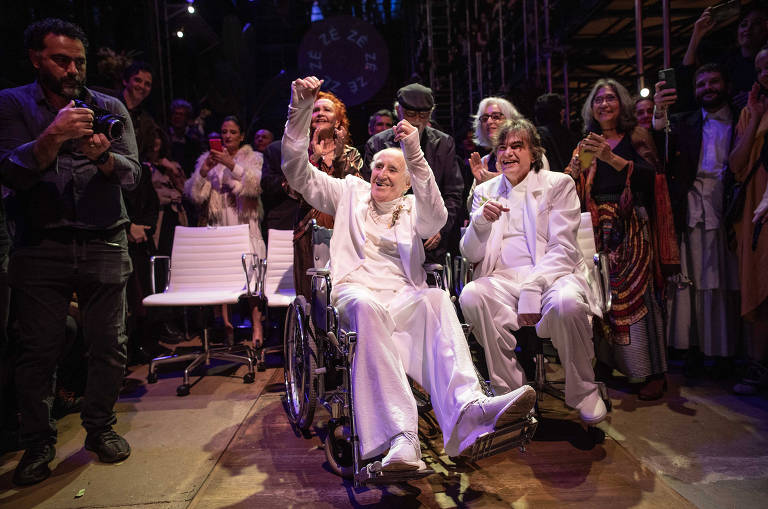 Casamento do ator e diretor teatral  Zé Celso com o também ator Marcelo Drummond, 60, no teatro Oficina