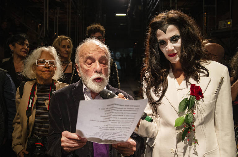 Ator Renato Borghi discursa Zé Celso Martinez Correa e Marcelo Drummond