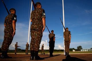 Soldados do Batalhão da Guarda Presidencial
