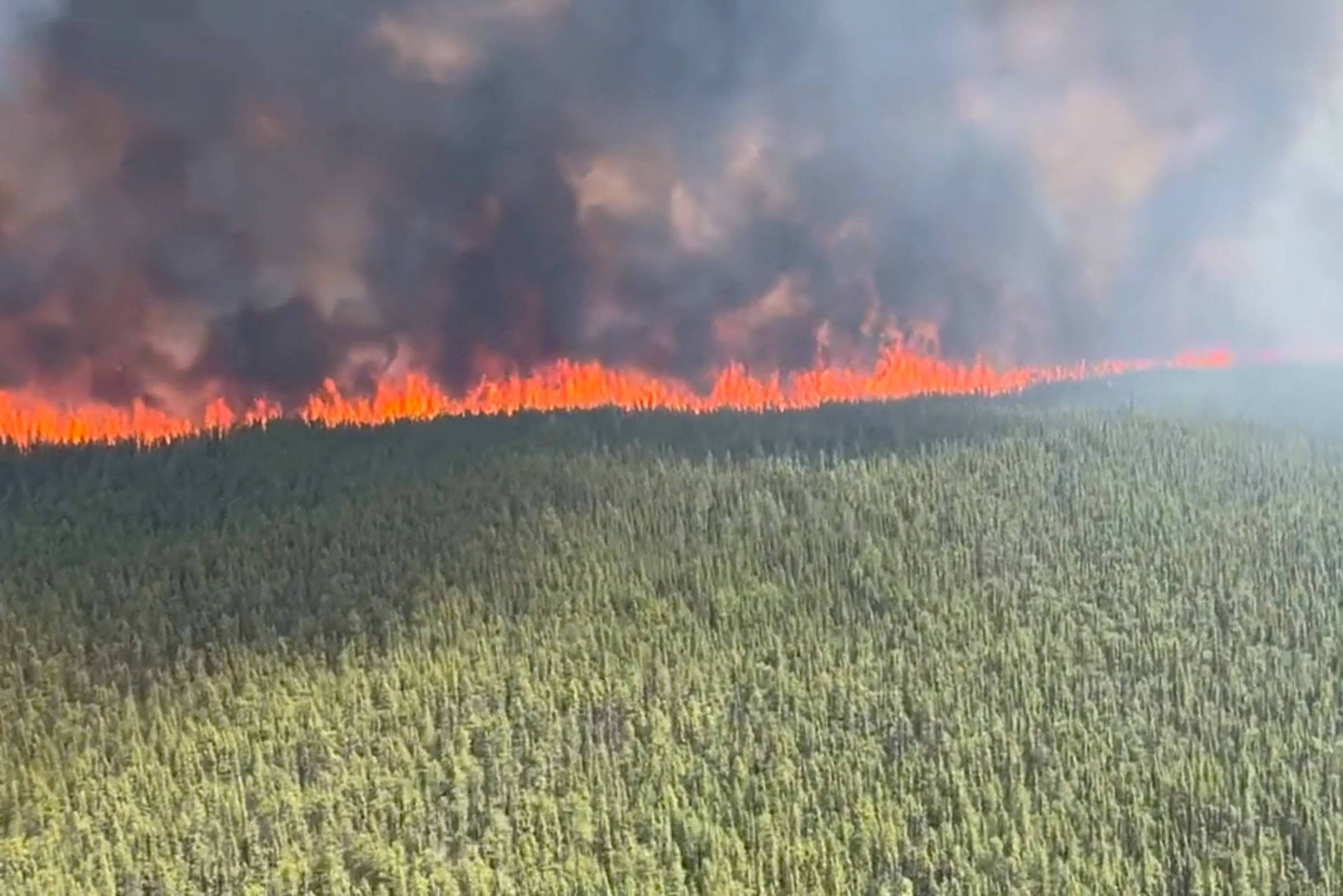 Smoke from wildfires in Canada crosses ocean and is detected in Norway