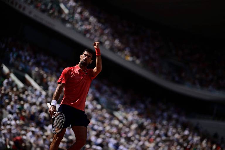 Djokovic vai à final de Roland Garros e busca recorde de títulos