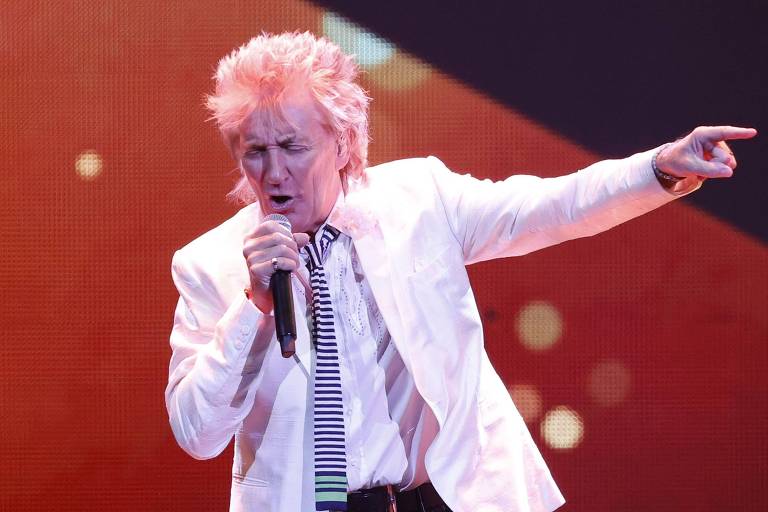 Rod Stewart quer deixar o rock'n'roll para trás com novo álbum de swing
