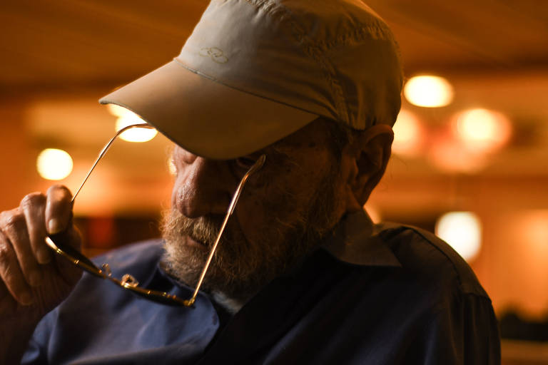 Geraldo Vandré no Hotel Braston, centro de São Paulo