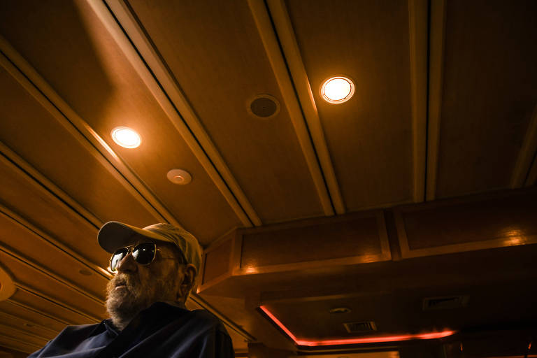 Geraldo Vandré no Hotel Braston, centro de São Paulo